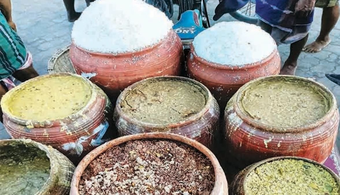 ଭୂମିରେ ବସି ପାଆନ୍ତୁ ମହାପ୍ରସାଦ, ଶ୍ରଦ୍ଧାଳୁଙ୍କୁ ଶ୍ରୀମନ୍ଦିର ପ୍ରଶାସନର ପରାମର୍ଶ